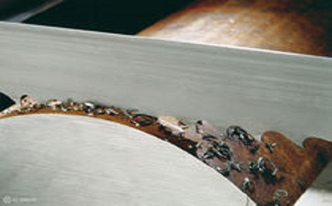 临高金属带锯条出现振动噪音的原因?